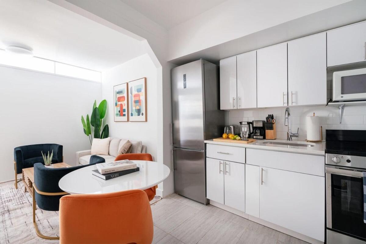 444-3a Newly Renovated 1br - Elevator Building New York