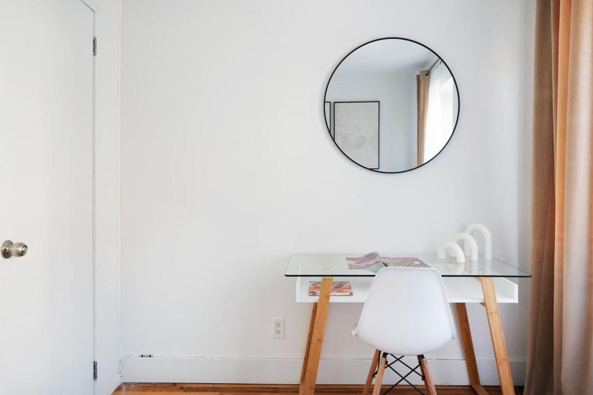 444-3a Newly Renovated 1br - Elevator Building Apartment *
